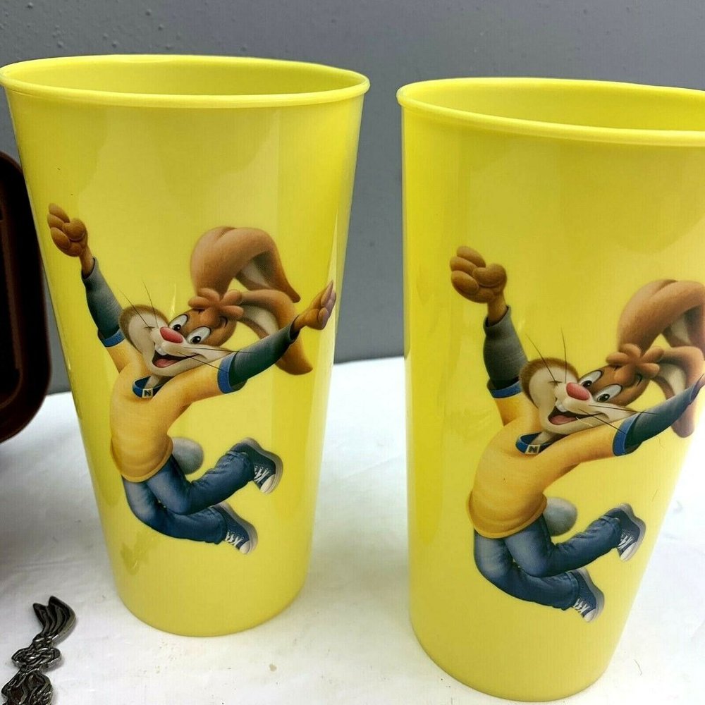 Nestle Quik Nesquik Lot Spoons Blender Pitcher Cups Rabbit Stainless Steel Milk - Picture 3 of 9